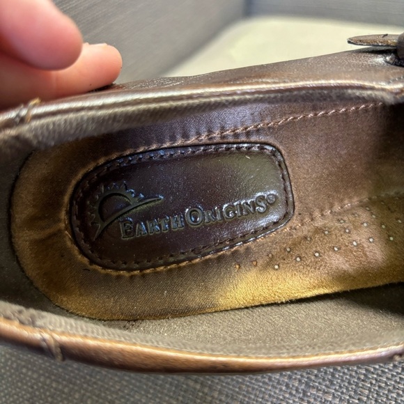 Earth Origins Mclean Brown Leather Slip-On Loafers Boots with Buckle Details 9.5 - Picture 4 of 6